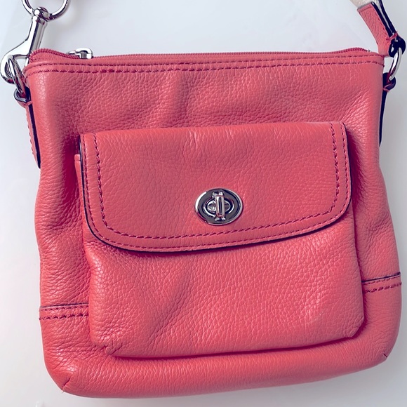 Coach Park Leather Swingpack Crossbody Bag Turnlock - Picture 2 of 8